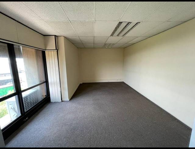 539M² OFFICE TO LET IN ALRODE